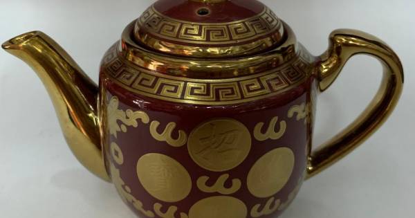 Teapot-Bronze-01-600x315.jpeg